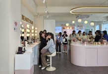 ‘화장품K-뷰티 체험 가능한 ‘뷰티플레이’ 홍대 - Hongdae Beauty Play: Không gian trải nghiệm làm đẹp miễn phí ở Hàn Quốc