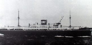 외교부, 1945년 침몰 ‘우키시마’ 호 승선자 명부 일부 입수 – Nhật Bản trao cho Hàn Quốc một phần danh sách nạn nhân vụ chìm tàu Ukishima Maru ▲ 일본 해군 수송선인 우키시마호는 1945년 8월 22일 아오모리현 오미나토항에서 강제징용 피해자 등 수천 명을 태우고 부산으로 출발했으나, 이틀 후 의문의 폭발로 침몰했다. 사진은 우키시마호의 모습. Tàu vận tải hải quân Nhật Bản Ukishima Maru đã chở hàng ngàn nạn nhân bị cưỡng bức lao động từ cảng Ominato, tỉnh Aomori vào ngày 22 tháng 8 năm 1945, khởi hành đến Busan. Tuy nhiên, hai ngày sau, tàu bị chìm do một vụ nổ bí ẩn. Hình ảnh của tàu Ukishima Maru của Nhật Bản. (Ảnh: Yonhap News - 연합뉴스) 외교부가 우키시마호 승선자 명부 일부를 침몰 79년 만에 입수했다. Bộ Ngoại giao Hàn Quốc cho biết vào hôm thứ Năm (ngày 5/9), Nhật Bản đã cung cấp cho Hàn Quốc một phần danh sách nạn nhân trong một vụ chìm tàu Ukishima Maru đã xảy ra cách đây 79 năm. 외교부는 일본 정부와 교섭을 통해 5일 승선자 명부 일부를 제공받았다고 이날 밝혔다. 일본 후생노동성은 우키시마호 관련 명부 75건 중 내부 조사를 마친 19건을 주일한국대사관에 전달했다. Liên quan đến vụ chìm tàu này, Bộ Y tế, Lao động và Phúc lợi Nhật Bản đã cung cấp 19 trong số 75 tài liệu về danh sách hành khách trên tàu Ukishima Maru cho Đại sứ quán Hàn Quốc tại Nhật Bản. Theo Bộ Ngoại giao Hàn Quốc, phía Nhật Bản đã cam kết sẽ cung cấp thêm các thông tin chi tiết hơn sau khi thực hiện các cuộc kiểm tra về tài liệu này. 일본 해군 수송선인 우키시마호는 1945년 8월 22일 아오모리현 오미나토항에서 강제징용 피해자 등 수천 명을 태우고 부산으로 출발했다. 하지만 이틀 후 의문의 폭발로 침몰했다. Ngày 22/8/1945, tàu Ukishima Maru thuộc sở hữu của Hải quân Nhật Bản, đã khởi hành từ cảng Ominato ở tỉnh Aomori và dự kiến ghé cảng Maizuru ở thành phố Kyoto hai ngày sau đó, nhưng nó đã chìm xuống nước sau một vụ nổ ở phần dưới thân tàu. Con tàu này đã chở những người Hàn Quốc bị cưỡng bức lao động thời chiến trở về quê hương, sau khi Hàn Quốc được giải phóng khỏi chế độ thực dân Nhật Bản kéo dài từ năm 1910-45. 외교부는 "명부에는 희생자들의 개인정보가 많이 포함돼 있다" 며 "우키시마호 사건의 피해자 구제와 진상 파악 등이 원활히 이루어질 수 있도록 계속 노력해 나갈 것"이라고 밝혔다. “Danh sách có chứa nhiều thông tin cá nhân của các nạn nhân vụ chìm tàu. Chúng tôi sẽ không ngừng nỗ lực để làm rõ nguyên nhân vụ chìm tàu Ukishima Maru”, Bộ Ngoại giao Hàn Quốc nói. 한편 기시다 후미오 일본 총리는 6일부터 1박 2일 일정으로 방한을 앞두고 있다. Mặt khác, Thủ tướng Nhật Bản Fumio Kishida sẽ có chuyến thăm Hàn Quốc trong 2 ngày 1 đêm từ hôm nay (ngày 6/9) để có cuộc hội đàm song phương với Tổng thống Hàn Quốc Yoon Suk Yeol. 고현정 기자 hjkoh@korea.kr Bài viết từ Koh Hyunjeong, hjkoh@korea.kr