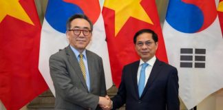 한-베트남 외교장관 “미 상호관세 관련 긴밀 협력” Hàn Quốc – Việt Nam cam kết thúc đẩy quan hệ Đối tác chiến lược toàn diện 한-베트남 외교장관 “미 상호관세 관련 긴밀 협력” Hàn Quốc - Việt Nam cam kết thúc đẩy quan hệ Đối tác chiến lược toàn diện