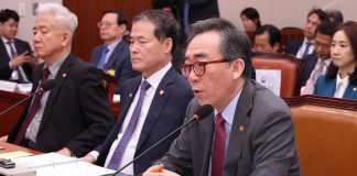 중국 서해 잠정조치수역 무단 구조물에 “비례대응 포함 실효적 대안 검토” – Chính phủ Hàn Quốc bày tỏ quan ngại về cấu trúc thép của Trung Quốc đặt tại Hoàng Hải 중국 서해 무단 구조물에 "비례대응 포함 실효적 대안 검토" - Chính phủ Hàn Quốc bày tỏ quan ngại về cấu trúc thép của Trung Quốc đặt tại Hoàng Hải