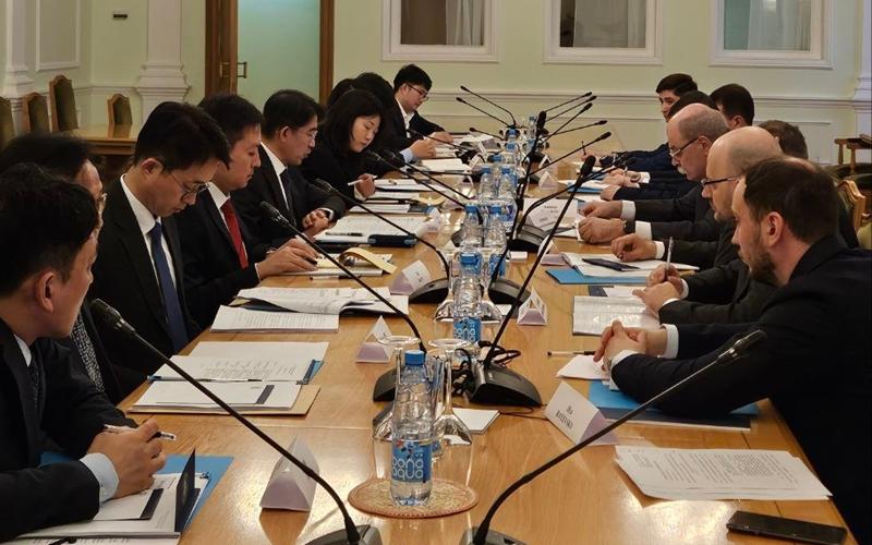 한-러, 7년 만에 영사협의회 개최···“국민 보호·편의 증진 중요성 공감” Hàn Quốc - Nga tổ chức cuộc đàm phán lãnh sự lần đầu tiên sau 7 năm