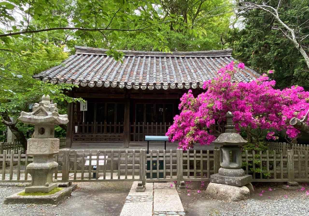 ▲ 일본 가마쿠라에 있었던 '관월당'의 해체 전 모습. 관월당은 지난해 일본에서 해체되기 전까지 관음보살상을 봉안한 기도처로 활용돼 왔다. Hình ảnh trước khi tháo dỡ của Gwanwoldang, từng tọa lạc tại Kamakura, Nhật Bản. Trước khi được tháo dỡ vào năm ngoái, Gwanwoldang được sử dụng làm nơi cầu nguyện với tượng Quan Âm Bồ Tát được thờ bên trong.