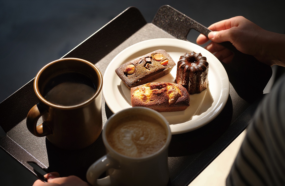 Các loại bánh petits fours của Jeongdong Munhwasa, một tiệm bánh nổi tiếng ở Daejeon