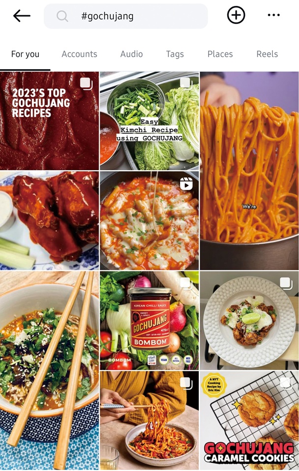 Tìm kiếm từ khóa “gochujang” trên các nền tảng mạng xã hội như Instagram sẽ thấy vô số công thức nấu ăn được chia sẻ từ khắp nơi trên thế giới với loại tương ớt đỏ Hàn Quốc này.
