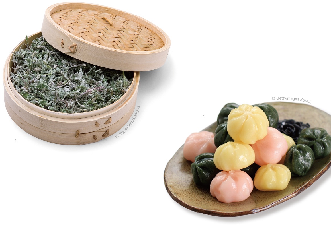 1. Ssukbeomuri - 쑥 버무리: Bánh gạo hấp làm bằng cách trộn ssuk và bột gạo.
2. Ẩm thực Hàn Quốc từ lâu đã yêu thích các món tráng miệng từ ssuk — những chiếc bánh màu xanh lá trong ảnh là ssuk songpyeon - 쑥 송편
