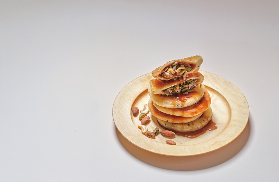 Ssiathotteok Korean Pancakes with Seeds and Brown Sugar Filling