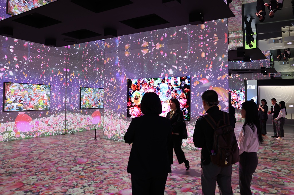 한국 첨단기술 현재와 미래 한눈에···APEC 전시장 '북적북적' - APEC 2025: Công nghệ tiên tiến của Hàn Quốc trong hiện tại và tương lai