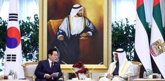 한-UAE ‘백년 동행을 위한 새로운 도약’ 공동선언문 채택 Hàn Quốc – UAE ra tuyên bố chung về phát triển quan hệ song phương trong 100 năm tới 한-UAE '백년 동행을 위한 새로운 도약' 공동선언문 채택 Hàn Quốc - UAE ra tuyên bố chung về phát triển quan hệ song phương trong 100 năm tới