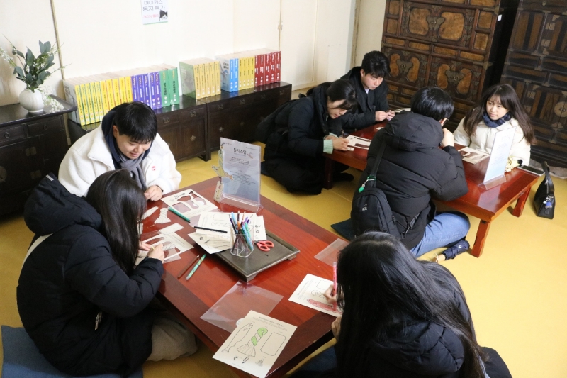 Trải nghiệm Đông chí Hàn Quốc tại Làng cổ Namsangol Hanok: Kết nối năm cũ - Mở lối năm mới