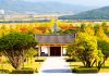 #경상북도 통일전 은행나무길 – Con đường ngân hạnh vàng óng dài 2 km ở Gyeongju (경주) – Không cần leo núi vẫn ngắm trọn mùa thu Hàn Quốc 853878026 1432059202330770 4483449812158020262 n